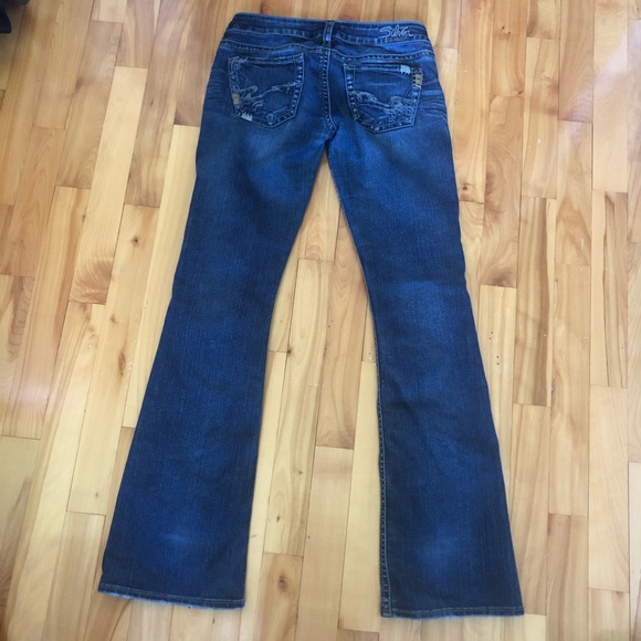 Silver Tuesday Low Rise Boot Cut Flare Jeans - Picture 10 of 10